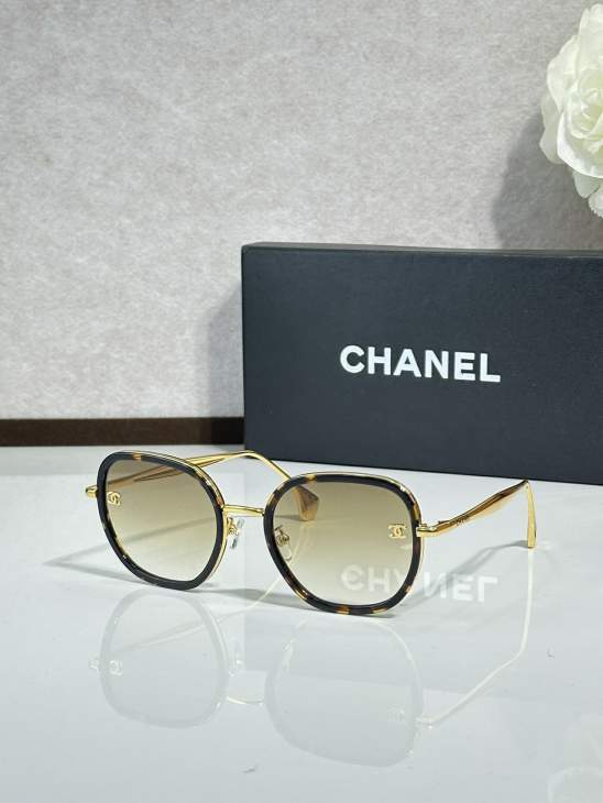 Picture of Chanel Sunglasses _SKUfw77364623fw